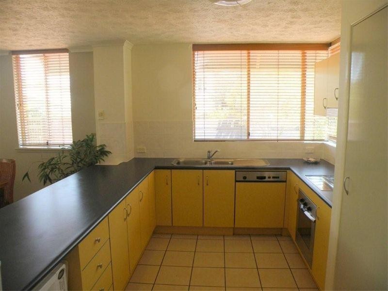 11 Samarinda Drive, Point Lookout QLD 4183