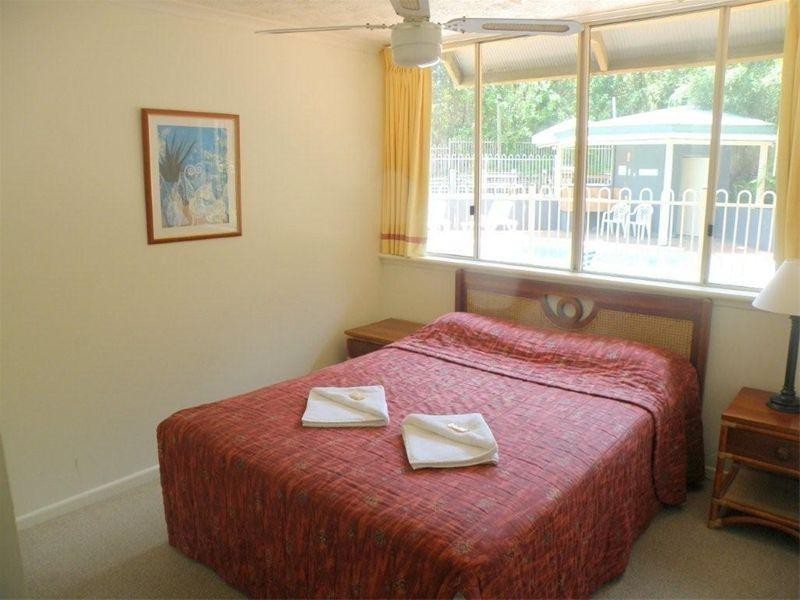 11 Samarinda Drive, Point Lookout QLD 4183