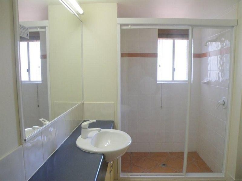 11 Samarinda Drive, Point Lookout QLD 4183