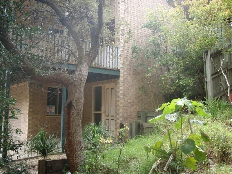 34 Samarinda Way, Point Lookout QLD 4183