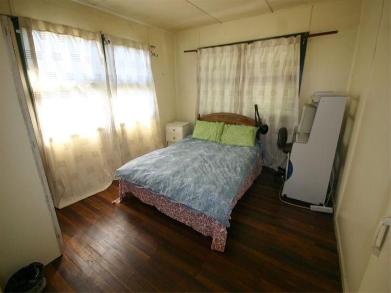 75 Mooloomba Road, Point Lookout QLD 4183