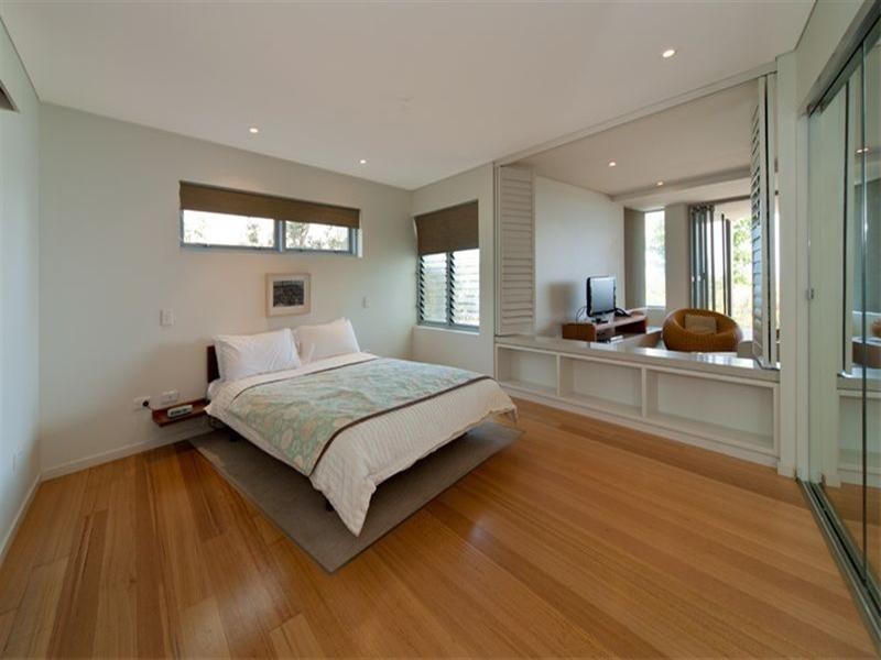 158 Dickson Way, Point Lookout QLD 4183