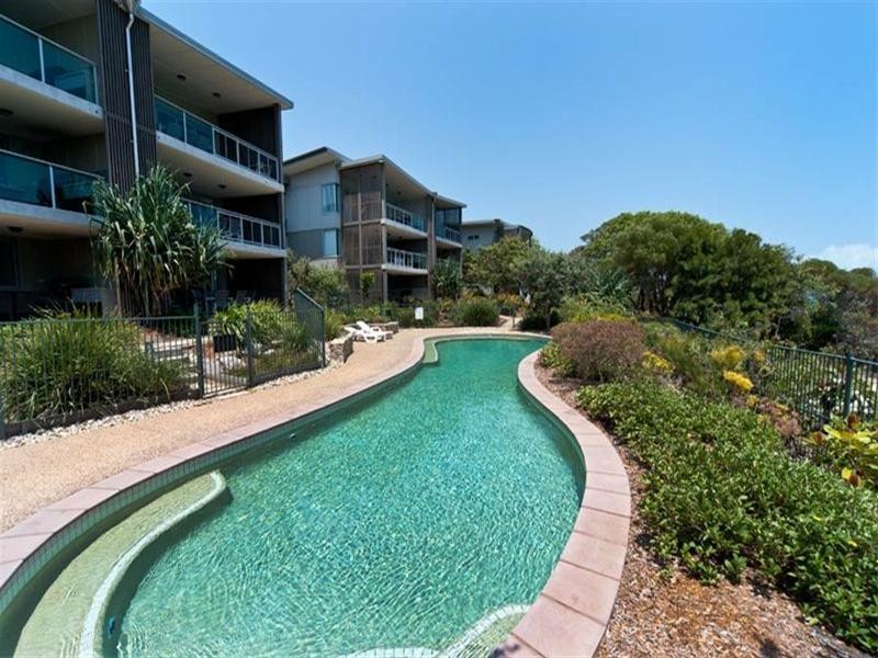 158 Dickson Way, Point Lookout QLD 4183