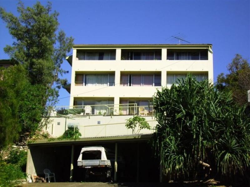 11 Midjimberry Road, Point Lookout QLD 4183