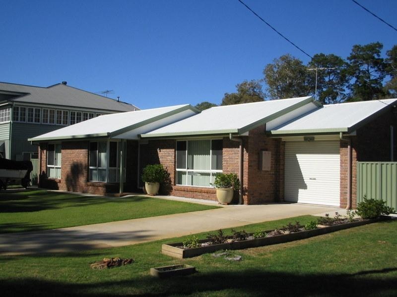 58 Kindara Street, Amity Point QLD 4183