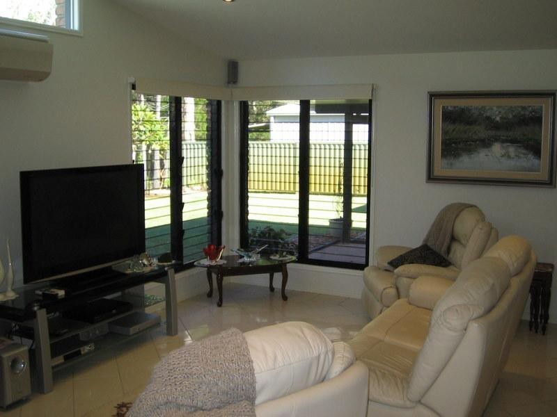 58 Kindara Street, Amity Point QLD 4183