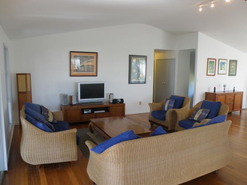 81 Tramican Street, Point Lookout QLD 4183