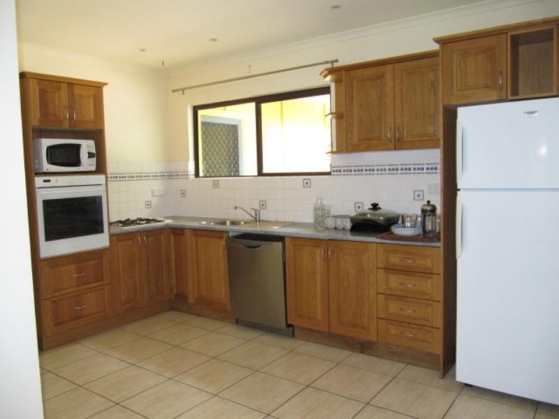 48 Booran Street, Point Lookout QLD 4183