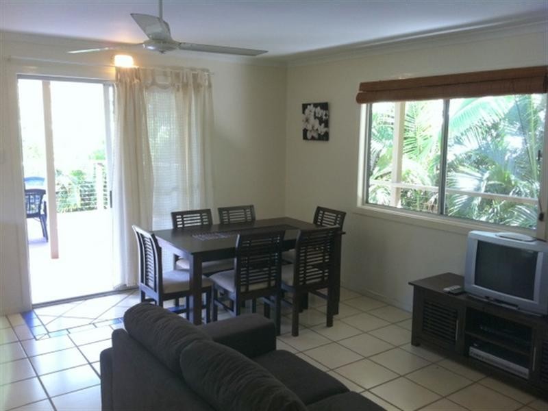 2 Millers Lane, Amity Point QLD 4183