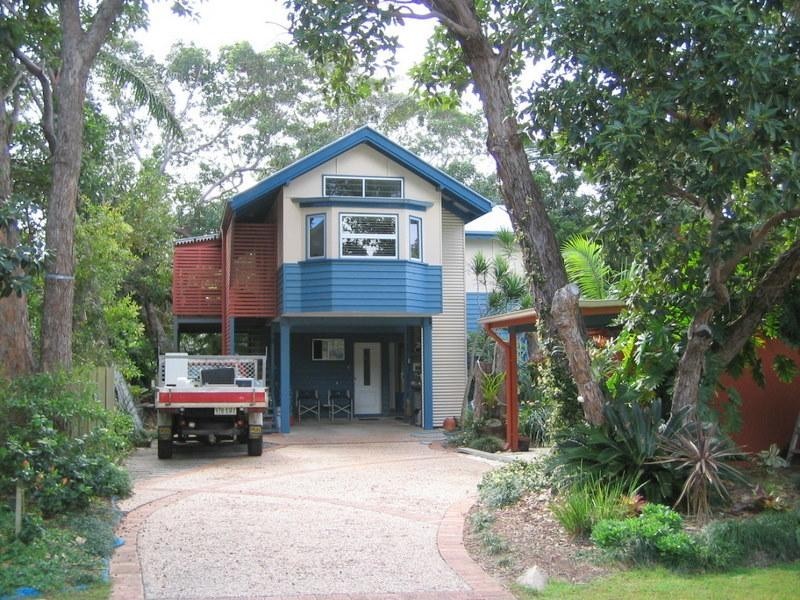 29 Bigoon Road, Point Lookout QLD 4183