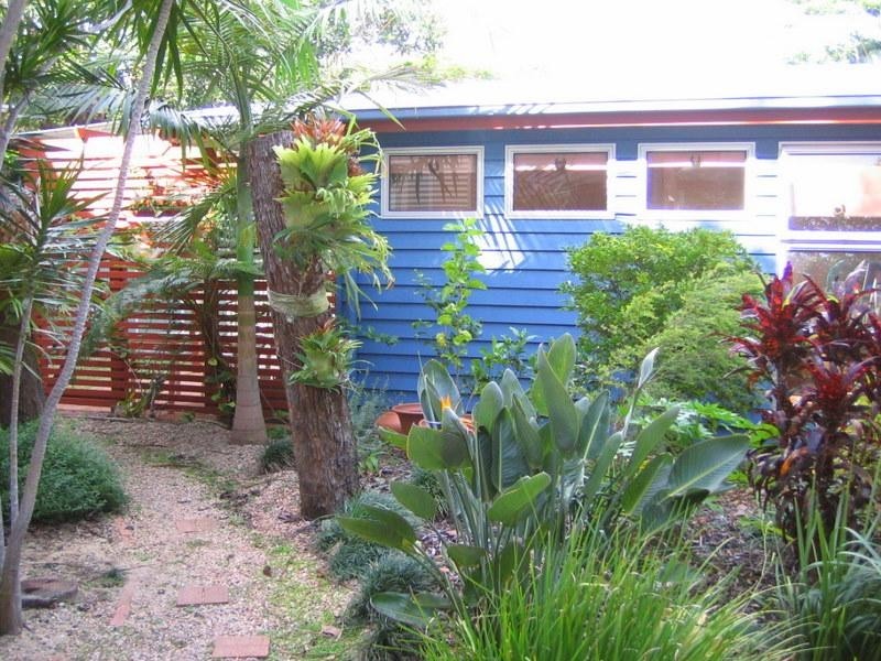 29 Bigoon Road, Point Lookout QLD 4183