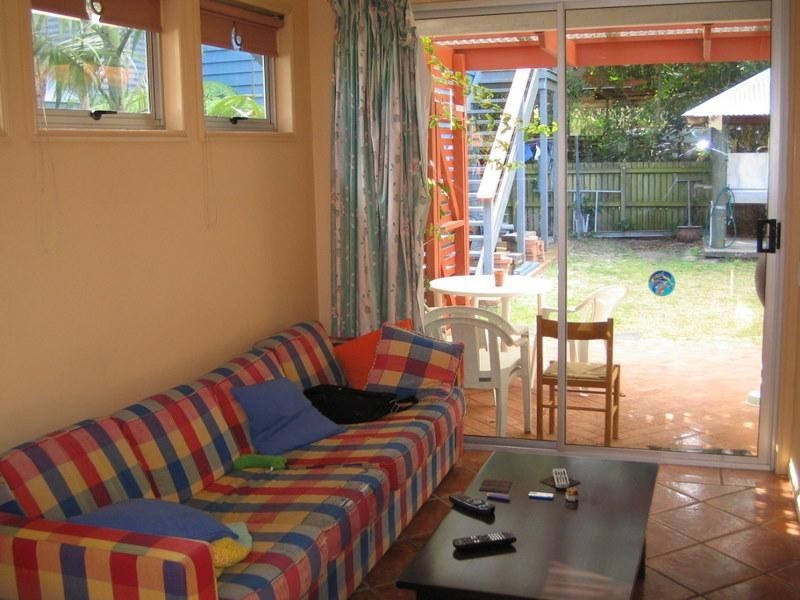 29 Bigoon Road, Point Lookout QLD 4183