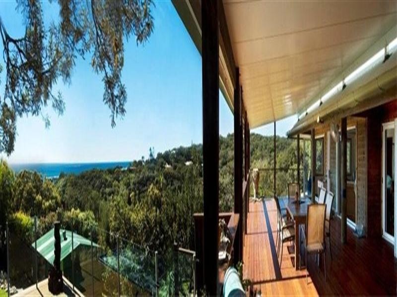 41 Cumming Parade, Point Lookout QLD 4183