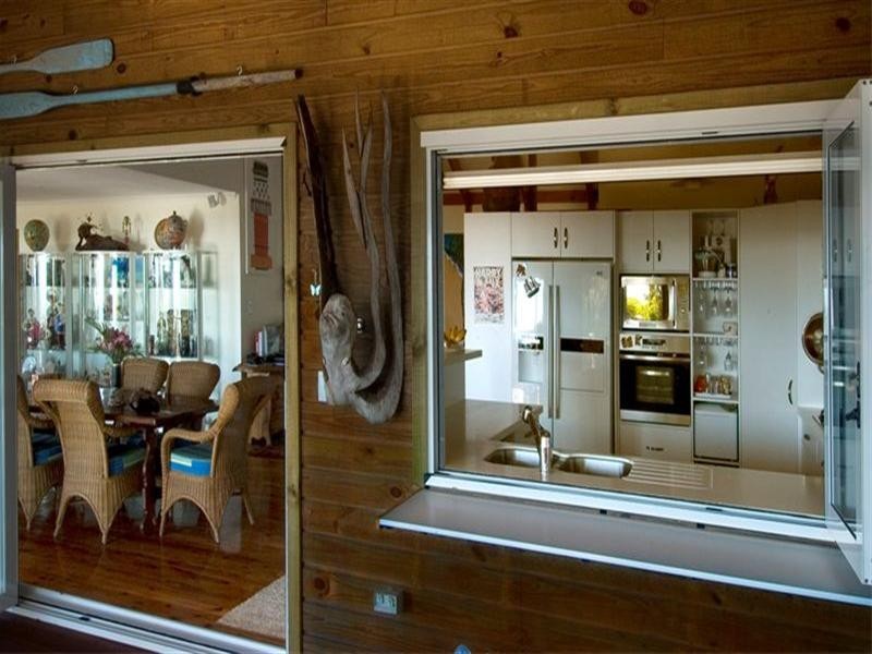 41 Cumming Parade, Point Lookout QLD 4183