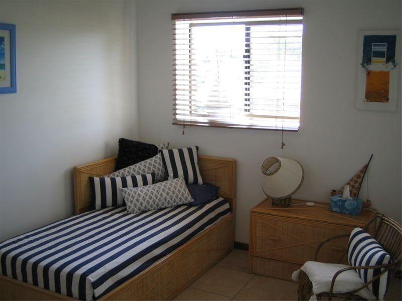 41 Cumming Parade, Point Lookout QLD 4183