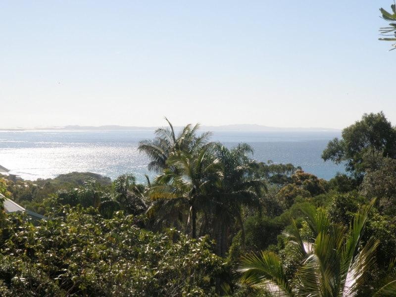 3 Donohue Street, Point Lookout QLD 4183