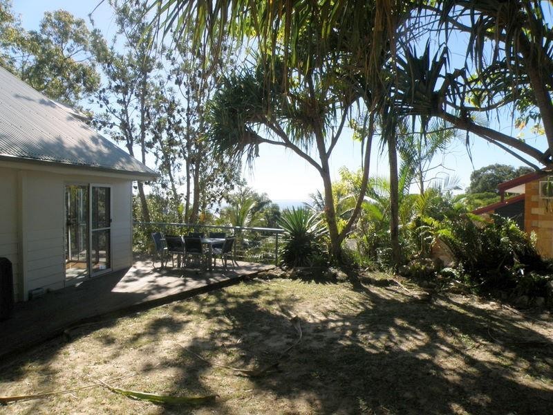 3 Donohue Street, Point Lookout QLD 4183