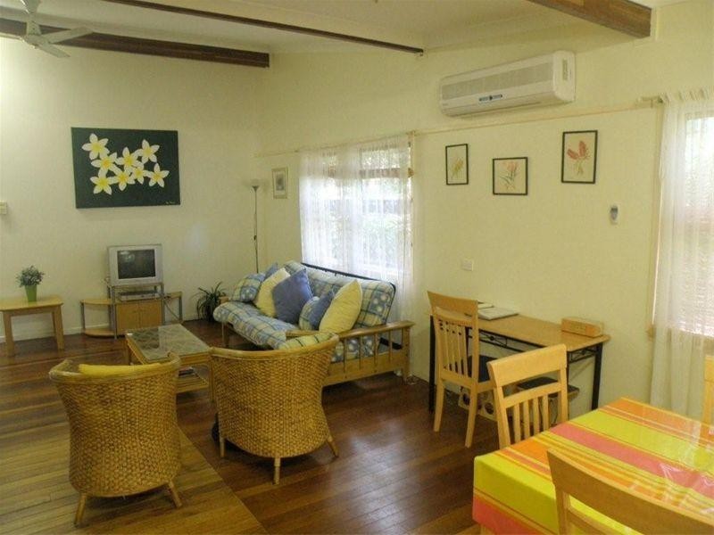 89 Mooloomba Road, Point Lookout QLD 4183