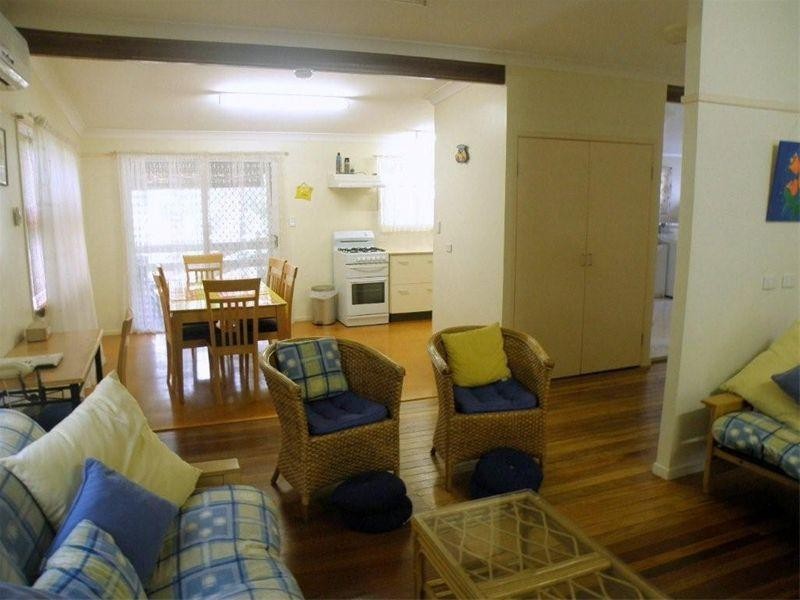 89 Mooloomba Road, Point Lookout QLD 4183