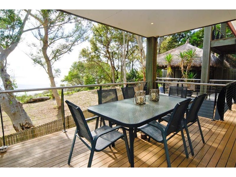 105 Tramican Street, Point Lookout QLD 4183