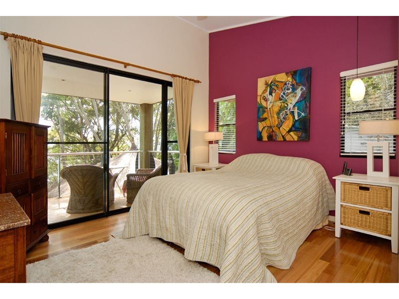 105 Tramican Street, Point Lookout QLD 4183