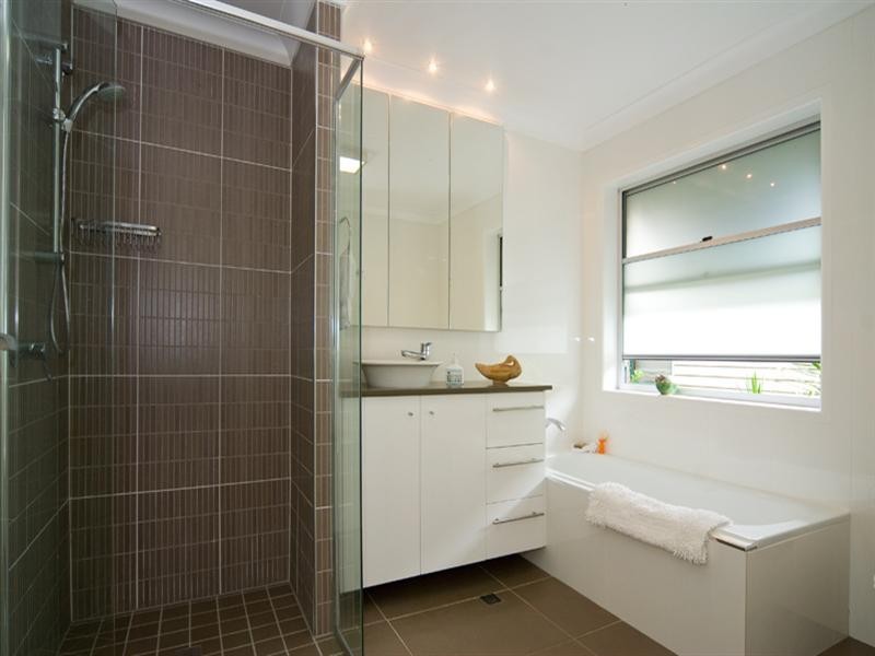 2/3 Prosperity Street, Point Lookout QLD 4183