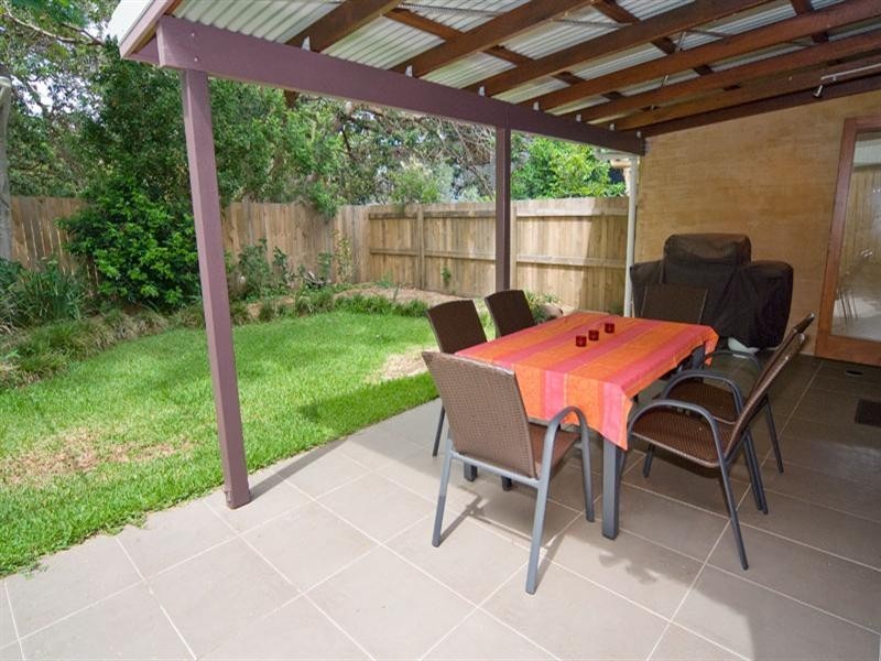 2/3 Prosperity Street, Point Lookout QLD 4183