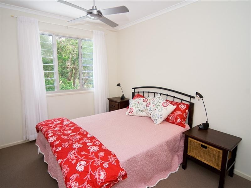 2/3 Prosperity Street, Point Lookout QLD 4183