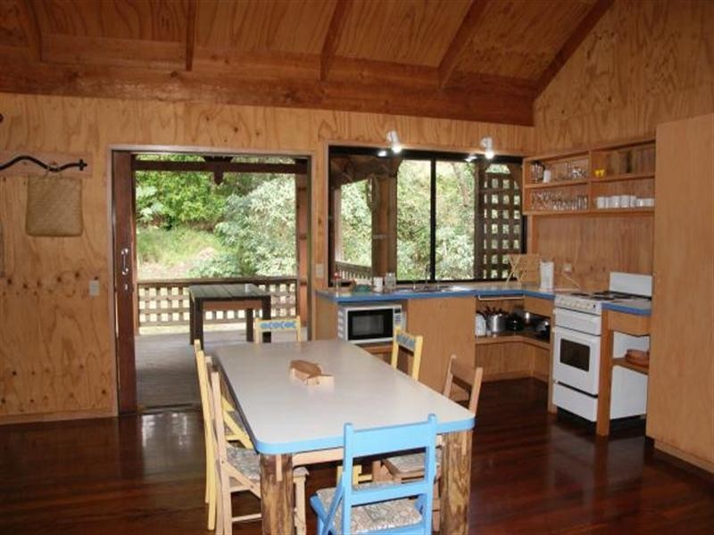 3 Bimba Street, Point Lookout QLD 4183