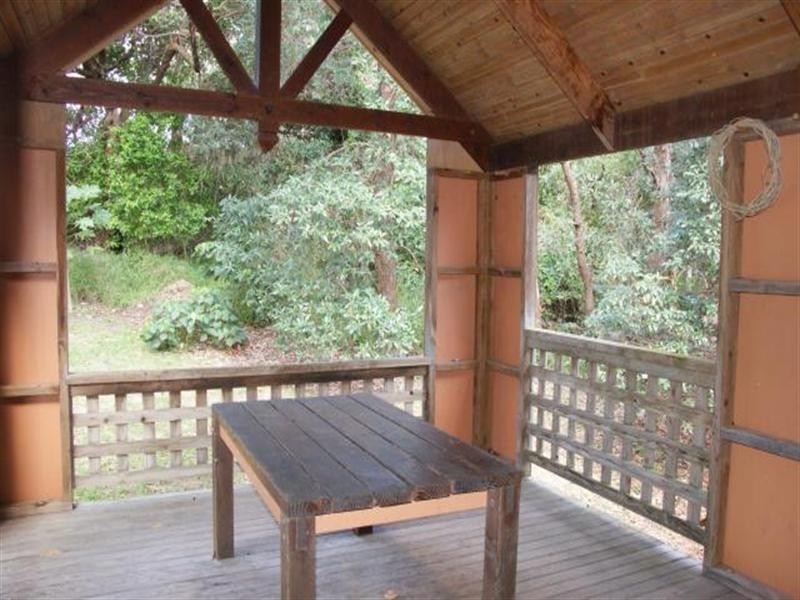 3 Bimba Street, Point Lookout QLD 4183