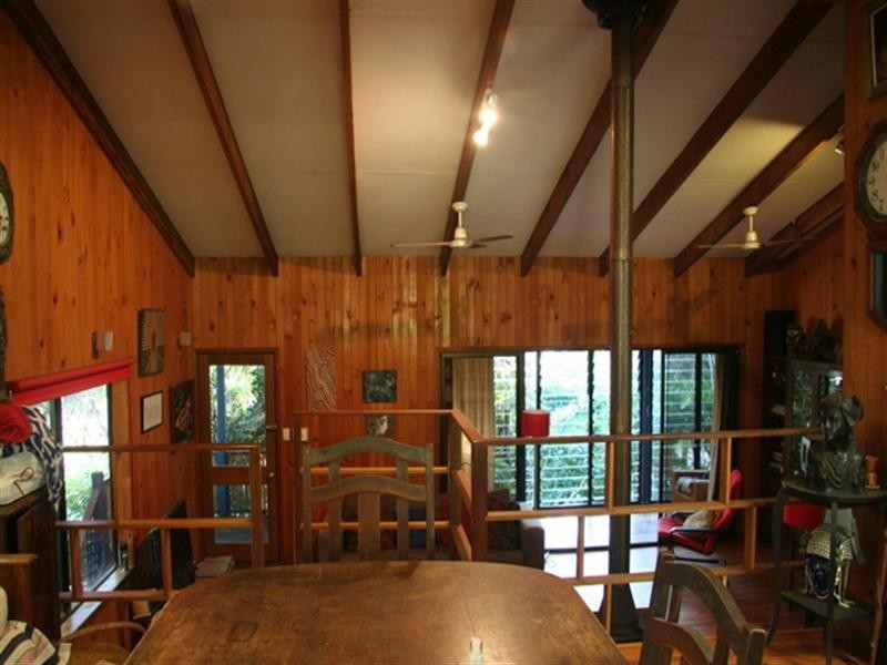 16 Samarinda Way, Point Lookout QLD 4183