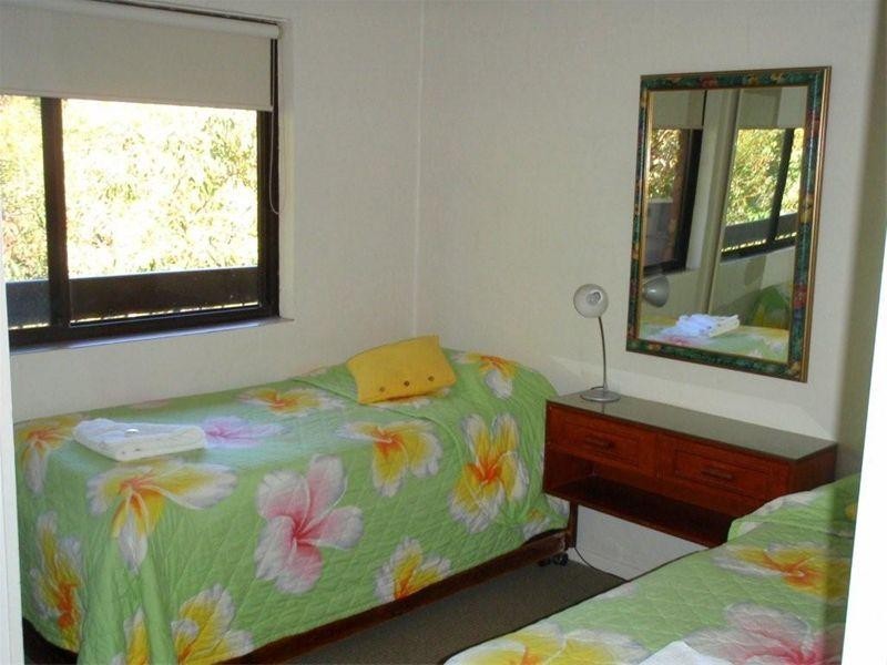 112 Dickson Way, Point Lookout QLD 4183