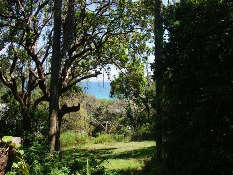 19 Yarrong Road, Point Lookout QLD 4183