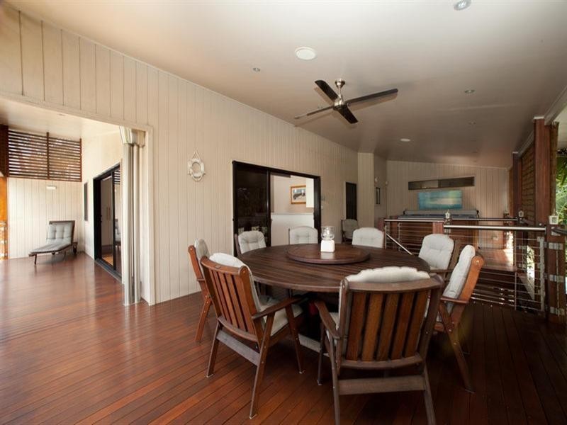 28 Tramican Street, Point Lookout QLD 4183