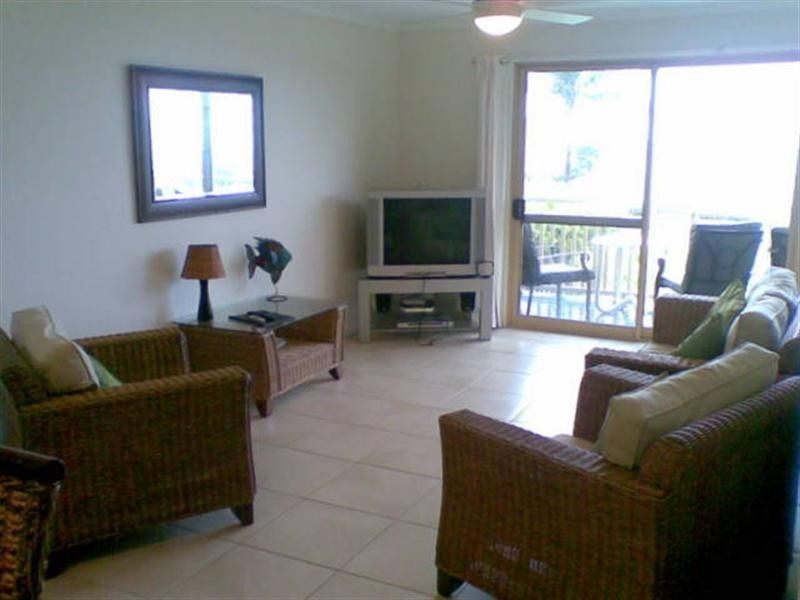 21 Cumming Parade, Point Lookout QLD 4183