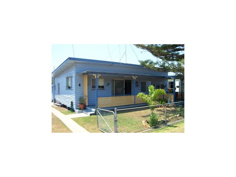 4 Oxley Parade, Dunwich QLD 4183
