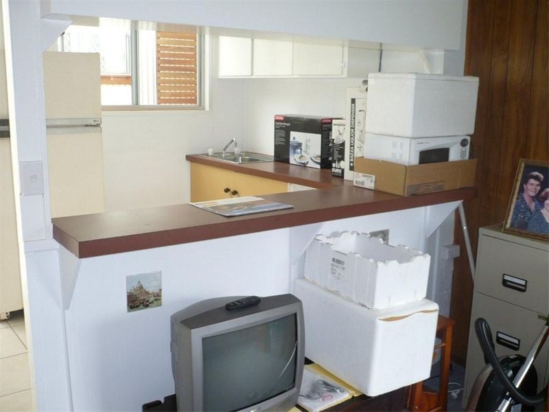 4 Oxley Parade, Dunwich QLD 4183