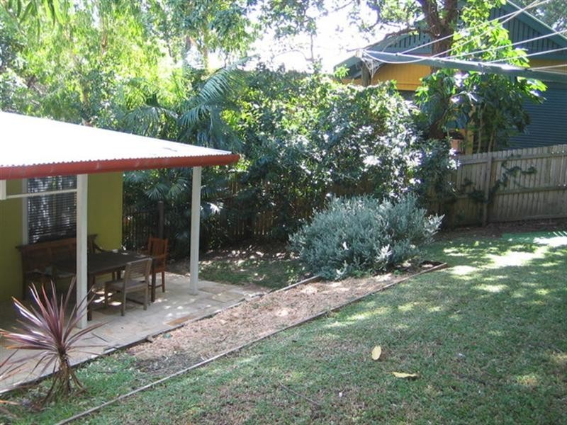 68 Mooloomba Road, Point Lookout QLD 4183