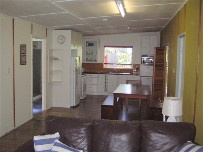 68 Mooloomba Road, Point Lookout QLD 4183