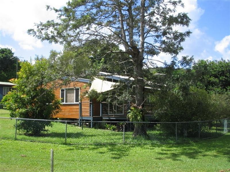 24 Barton Street, Dunwich QLD 4183