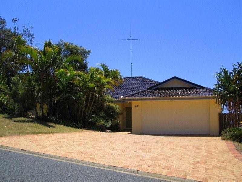 99 Tramican Street, Point Lookout QLD 4183