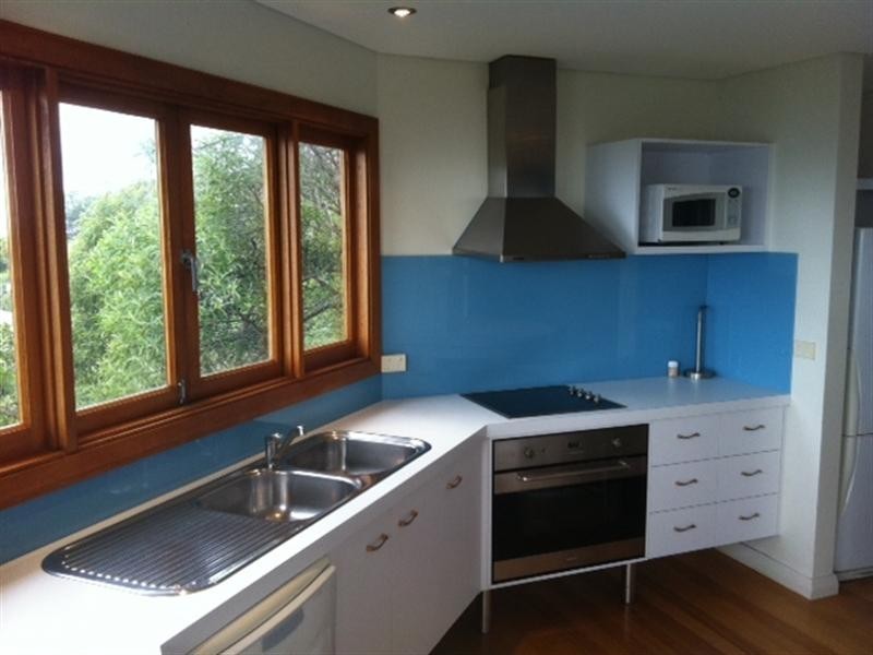 8 Pratt Court, Point Lookout QLD 4183