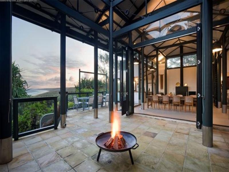 1 North Lane, Point Lookout QLD 4183