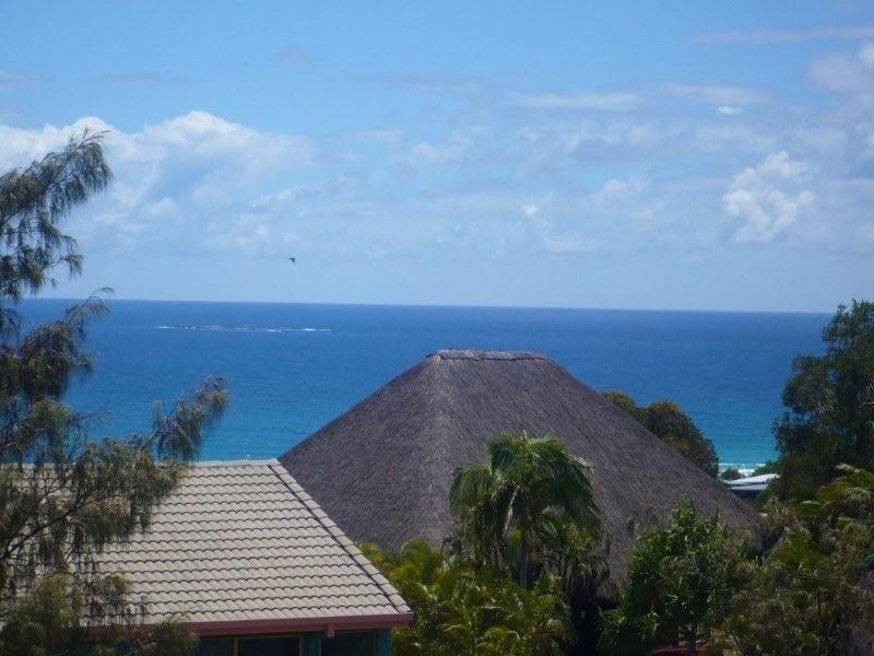 16 Cumming Parade, Point Lookout QLD 4183