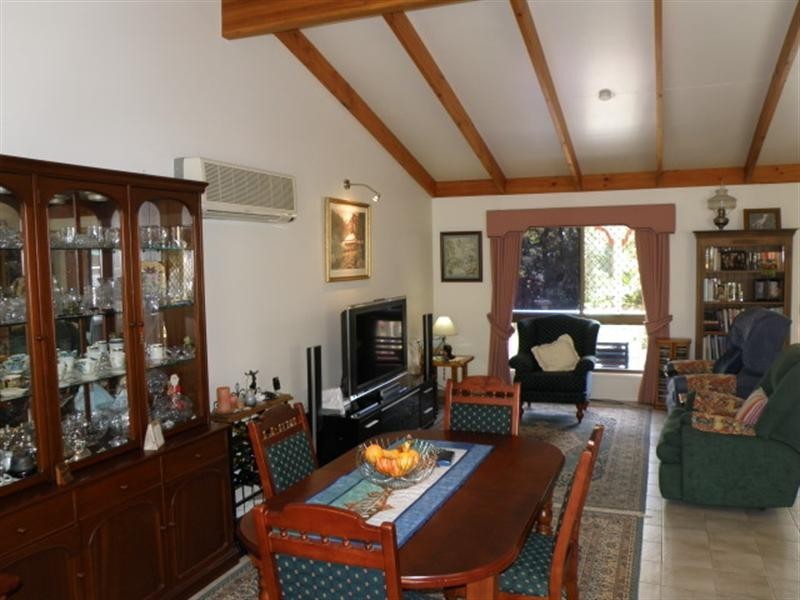 52 Booran Street, Point Lookout QLD 4183