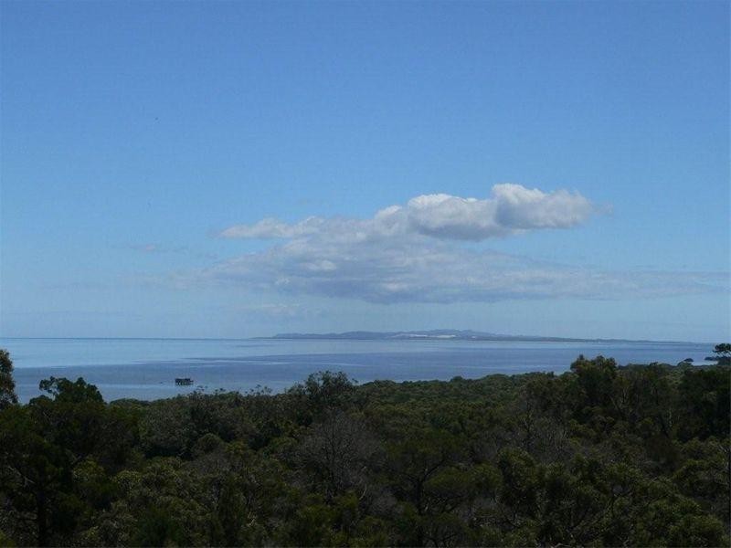 214 Dickson Way, Dunwich QLD 4183