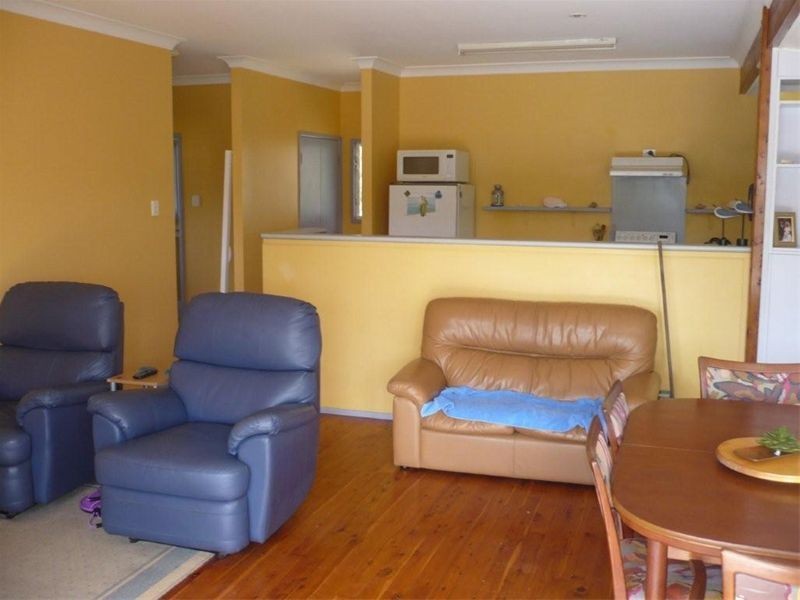 49 Cumming Parade, Point Lookout QLD 4183