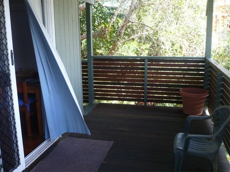 49 Cumming Parade, Point Lookout QLD 4183