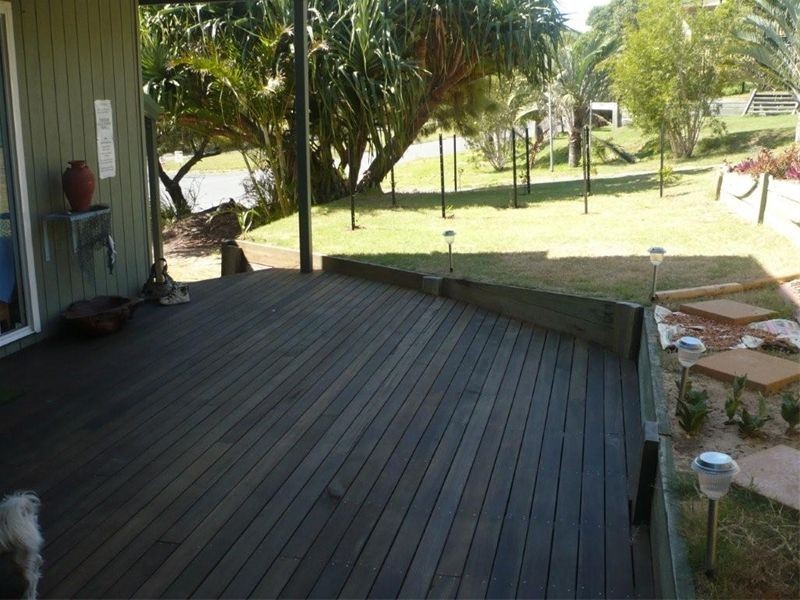 49 Cumming Parade, Point Lookout QLD 4183