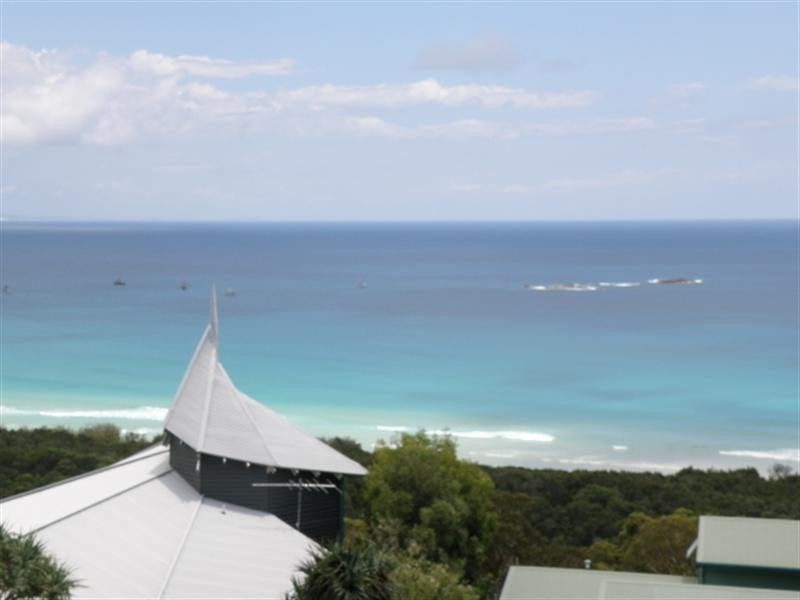 8/6 CUMMING Parade, Point Lookout QLD 4183